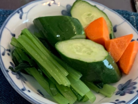 きゅうり、にんじん、小松菜のピクルス